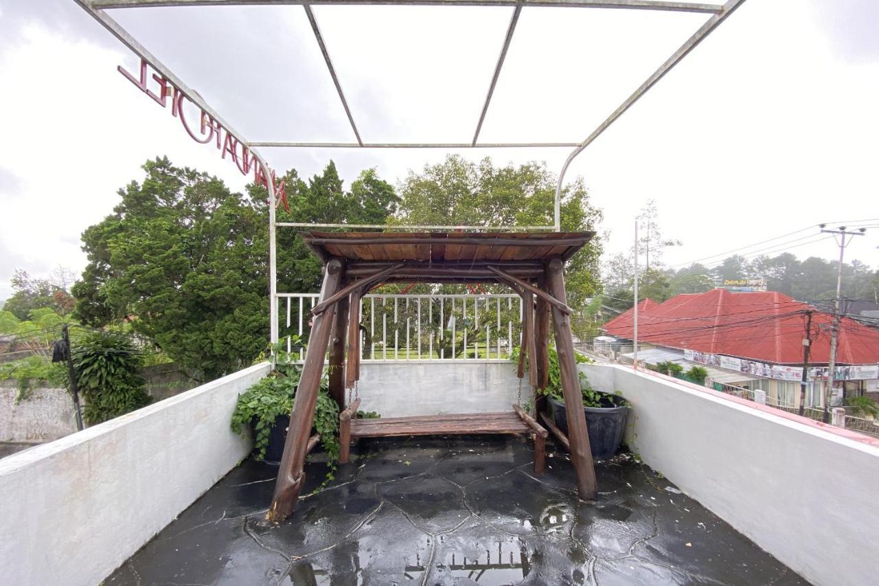 Hotel Ananda Syariah Redpartner ブキティンギ エクステリア 写真